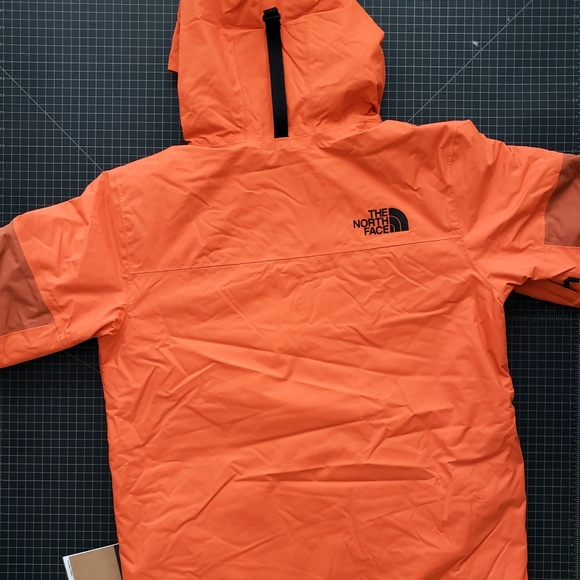 THE NORTH FACE GOLDMILL INSULATED PARKA - PAPAYA ORANGE/PICANTE RED - Picture 11 of 14